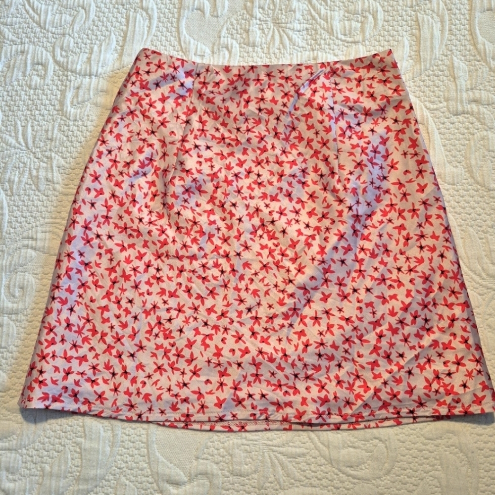 Princess Polly women's size 0 US pink red & black lined skirt EUC